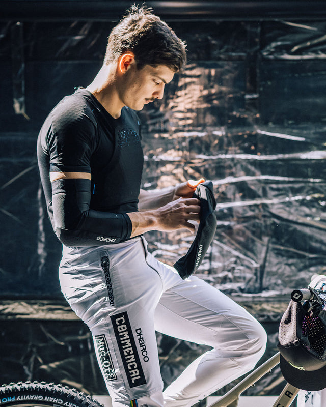 Gravity Elbow Pad